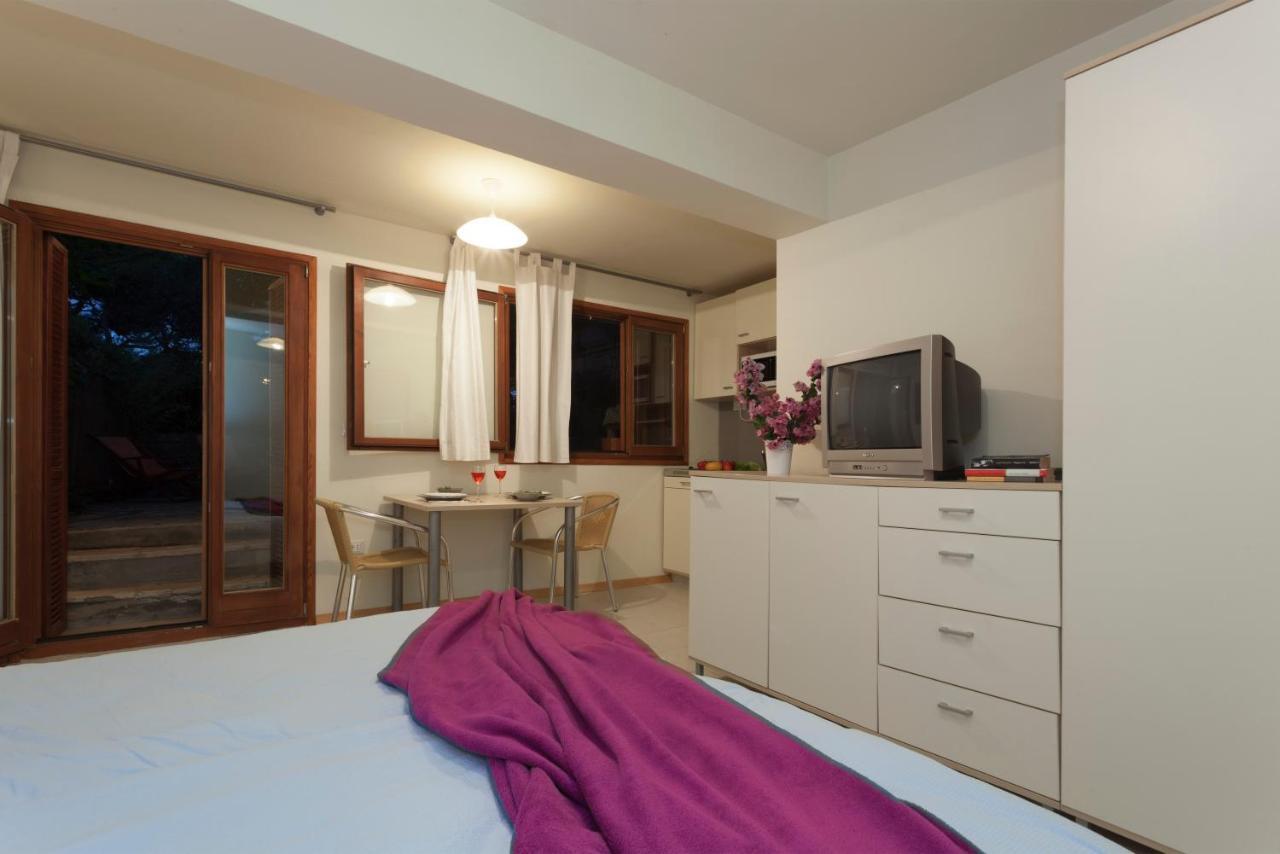 Studio Green Garden Borik Ρόβινι Εξωτερικό φωτογραφία